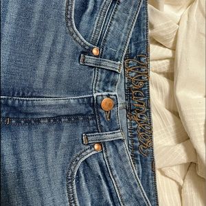 Woman’s Wrangler High Rise Retro Bell Bottoms